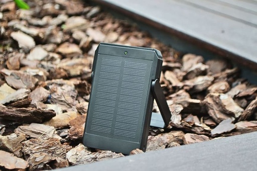 FREIBURG - @memorii RCS Recycled Solar Magnetic Powerbank